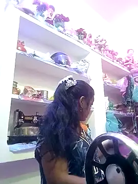 Snapshot of kiiuu_sexe chatting on 9, 4, 2026 kiiuu sexe online show from 9, 4, 2026