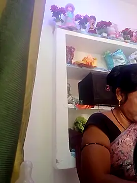 Snapshot of kiiuu_sexe chatting on 11, 4, 2026 kiiuu sexe online show from 11, 4, 2026