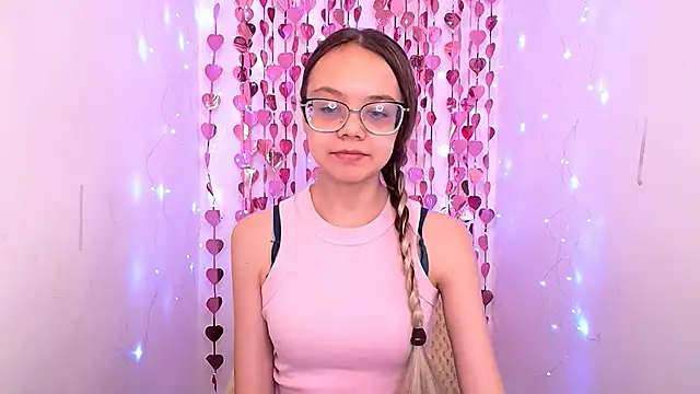 Snapshot of LolliStrawberry chatting on 15, 3, 2026 LolliStrawberry online show from 15, 3, 2026