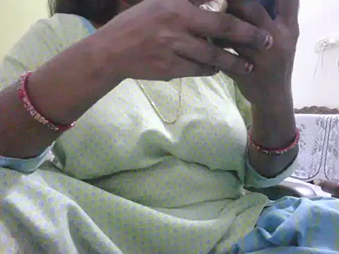 Snapshot of mohini_bhabhi chatting on 16, 7, 2026 mohini bhabhi online show from 16, 7, 2026