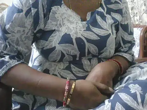 Snapshot of mohini_bhabhi chatting on 29, 7, 2026 mohini bhabhi online show from 29, 7, 2026