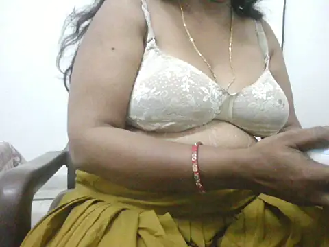 Snapshot of mohini_bhabhi chatting on 3, 8, 2026 mohini bhabhi online show from 3, 8, 2026