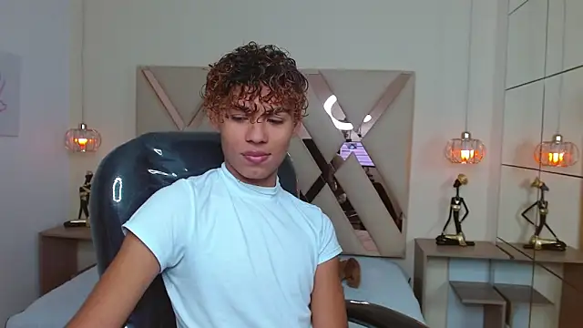 Snapshot of Anyelo_Twink chatting on 26, 3, 2026 Anyelo Twink online show from 26, 3, 2026