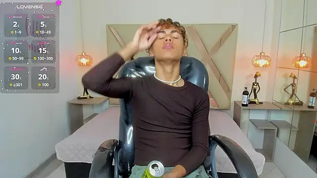 Snapshot of Anyelo_Twink chatting on 30, 3, 2026 Anyelo Twink online show from 30, 3, 2026