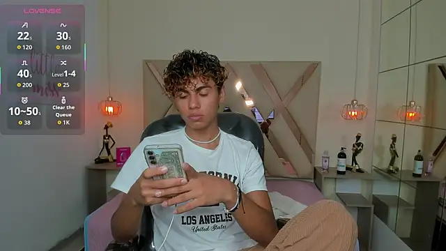 Anyelo Twink online show from 25, 5, 2026