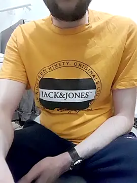 Snapshot of 80julien chatting on 21, 3, 2026 80julien online show from 21, 3, 2026