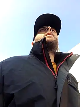 Snapshot of 80julien chatting on 22, 3, 2026 80julien online show from 22, 3, 2026