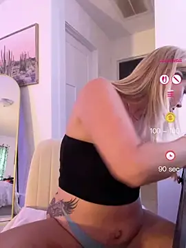 FoxyMillie online show from 5, 6, 2026