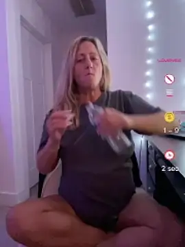 FoxyMillie online show from 1, 7, 2026