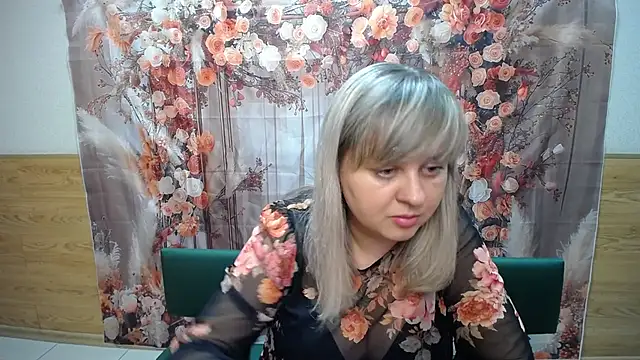 Snapshot of VeronicaSvitt chatting on 4, 2, 2026 VeronicaSvitt online show from 4, 2, 2026