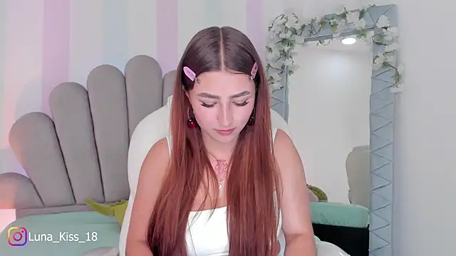 Snapshot of Luna_kiss_18 chatting on 17, 1, 2026 Luna kiss 18 online show from 17, 1, 2026