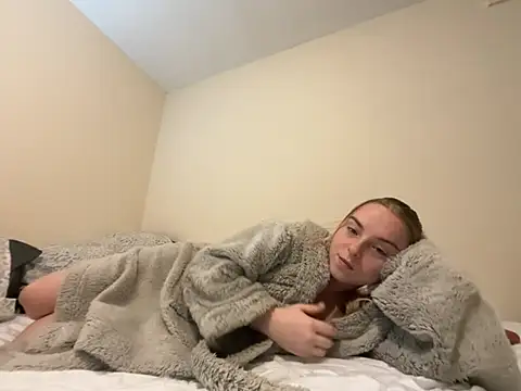 Snapshot of Bayleighjohnson18 chatting on 14, 1, 2026 Bayleighjohnson18 online show from 14, 1, 2026