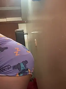 Snapshot of cristal-123 chatting on 19, 2, 2026 cristal-123 online show from 19, 2, 2026