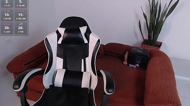 Snapshot of DarrenColleen chatting on 19, 2, 2026 DarrenColleen online show from 19, 2, 2026