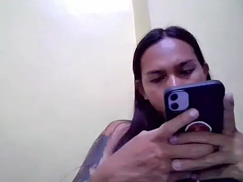 Snapshot of LOVELYMAYUMIE chatting on 11, 4, 2026 LOVELYMAYUMIE online show from 11, 4, 2026