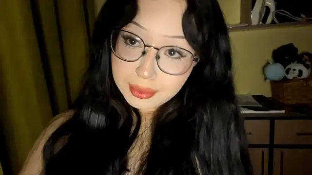 Snapshot of KateWhisp chatting on 12, 1, 2026 KateWhisp online show from 12, 1, 2026