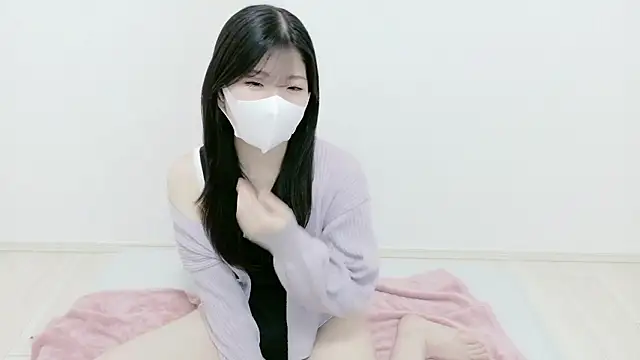 Snapshot of RIN_ch_00 chatting on 5, 5, 2026 RIN ch 00 online show from 5, 5, 2026