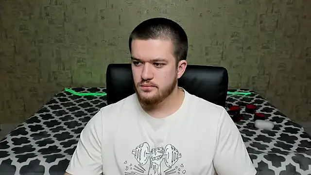 Snapshot of Well_boy chatting on 1, 4, 2026 Well boy online show from 1, 4, 2026