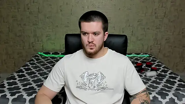 Snapshot of Well_boy chatting on 4, 4, 2026 Well boy online show from 4, 4, 2026