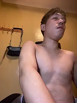 Snapshot of asian_guy67 chatting on 13, 4, 2026 asian guy67 online show from 13, 4, 2026