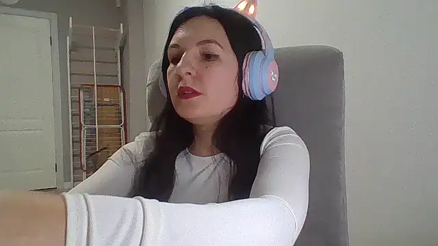 HollySecret77 online show from 17, 2, 2026