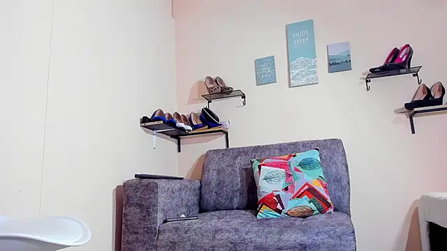 nailon karol11 online show from 5, 2, 2026