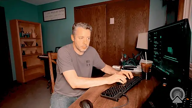 Snapshot of chrisw8140 chatting on 29, 6, 2026 chrisw8140 online show from 29, 6, 2026