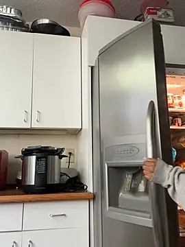 Snapshot of lifeoftt_19xx chatting on 24, 2, 2026 lifeoftt 19xx online show from 24, 2, 2026