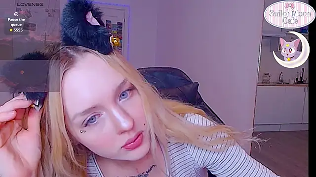 Snapshot of sailormoon666_ chatting on 18, 3, 2026 sailormoon666 online show from 18, 3, 2026