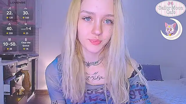 Snapshot of sailormoon666_ chatting on 6, 4, 2026 sailormoon666 online show from 6, 4, 2026