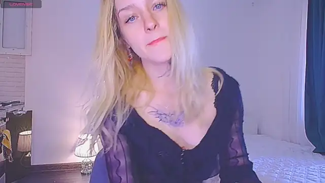 Snapshot of sailormoon666_ chatting on 12, 4, 2026 sailormoon666 online show from 12, 4, 2026