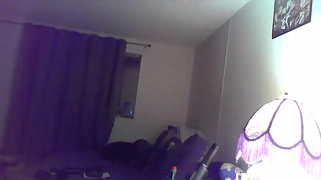 Snapshot of HungandHynotic chatting on 4, 3, 2026 HungandHynotic online show from 4, 3, 2026