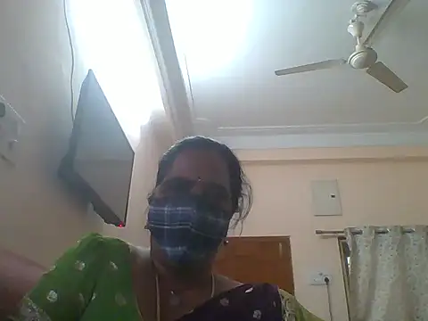 Snapshot of rupahoney chatting on 12, 1, 2026 rupahoney online show from 12, 1, 2026