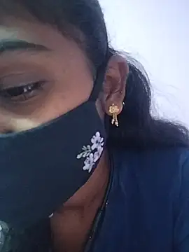 Snapshot of Tamil_Hot_RoyalQueen chatting on 4, 2, 2026 Tamil Hot RoyalQueen online show from 4, 2, 2026