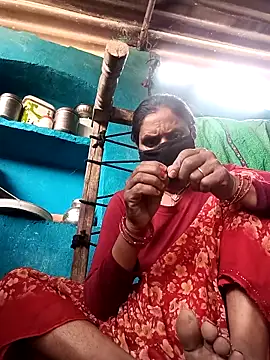 Snapshot of Madhubala_Love chatting on 5, 5, 2026 Madhubala Love online show from 5, 5, 2026