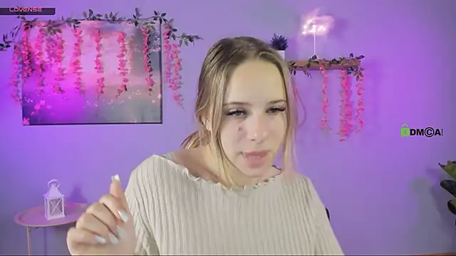 Snapshot of miles_candy chatting on 18, 1, 2026 miles candy online show from 18, 1, 2026