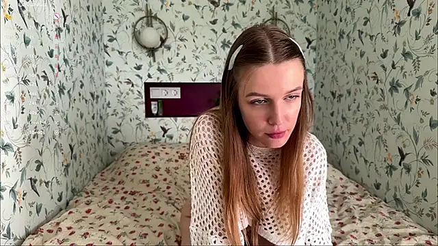 oopsnaked online show from 20, 6, 2026