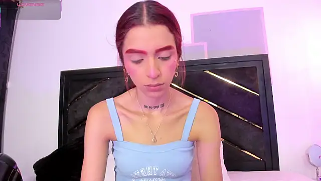 Snapshot of april_jones05 chatting on 6, 4, 2026 april jones05 online show from 6, 4, 2026