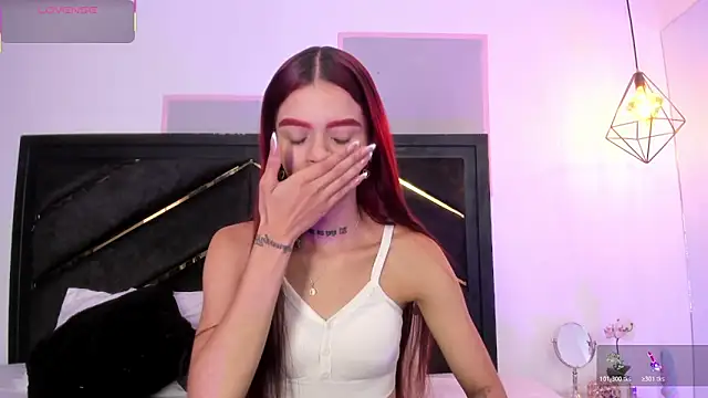 Snapshot of april_jones05 chatting on 9, 4, 2026 april jones05 online show from 9, 4, 2026