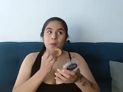 Snapshot of maite_saens1 chatting on 20, 5, 2026 maite saens1 online show from 20, 5, 2026