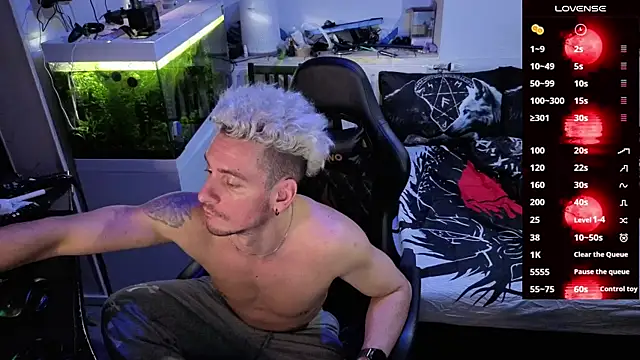 Snapshot of Rayzel_White chatting on 23, 2, 2026 Rayzel White online show from 23, 2, 2026