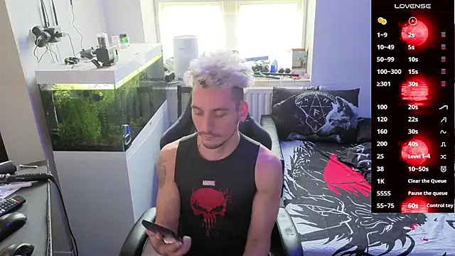 Snapshot of Rayzel_White chatting on 23, 2, 2026 Rayzel White online show from 23, 2, 2026