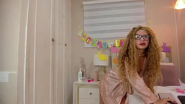 Snapshot of isabela__x chatting on 6, 4, 2026 isabela x online show from 6, 4, 2026