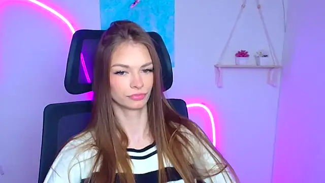 Snapshot of Lina_Loveuu chatting on 26, 2, 2026 Lina Loveuu online show from 26, 2, 2026