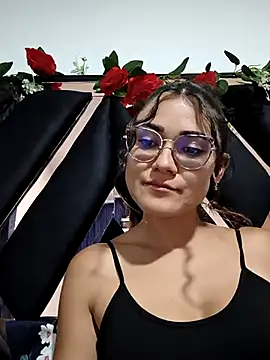 Freyarosse online show from 18, 2, 2026