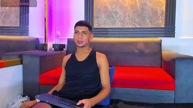 ALEX KEITH26 online show from 17, 4, 2026