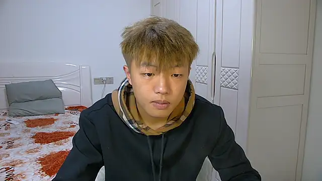 Snapshot of Chocolates-001 chatting on 3, 2, 2026 Chocolates-001 online show from 3, 2, 2026