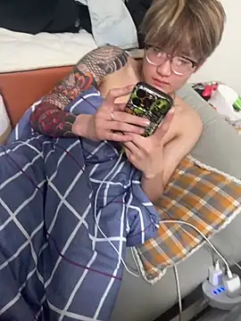 Snapshot of Chocolates-001 chatting on 6, 2, 2026 Chocolates-001 online show from 6, 2, 2026