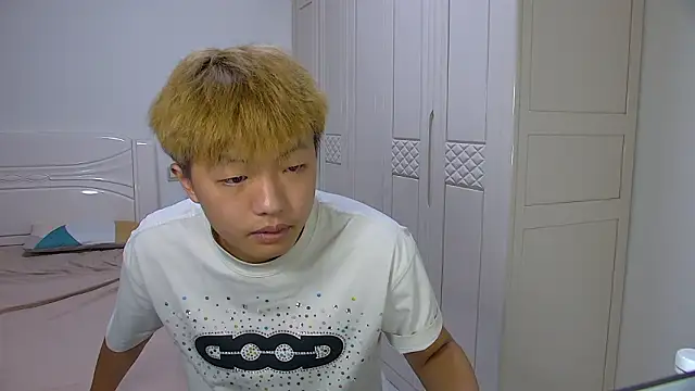 Snapshot of Chocolates-001 chatting on 14, 3, 2026 Chocolates-001 online show from 14, 3, 2026