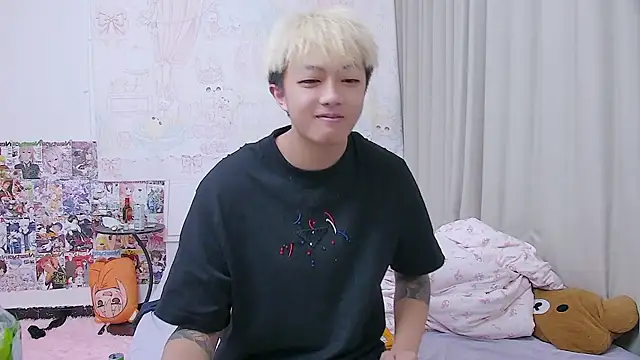 Snapshot of Chocolates-001 chatting on 19, 4, 2026 Chocolates-001 online show from 19, 4, 2026